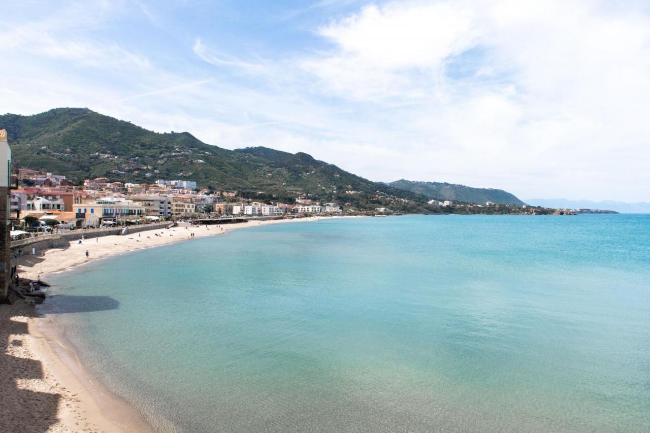 Meravigghia Apartment Cefalù Eksteriør billede